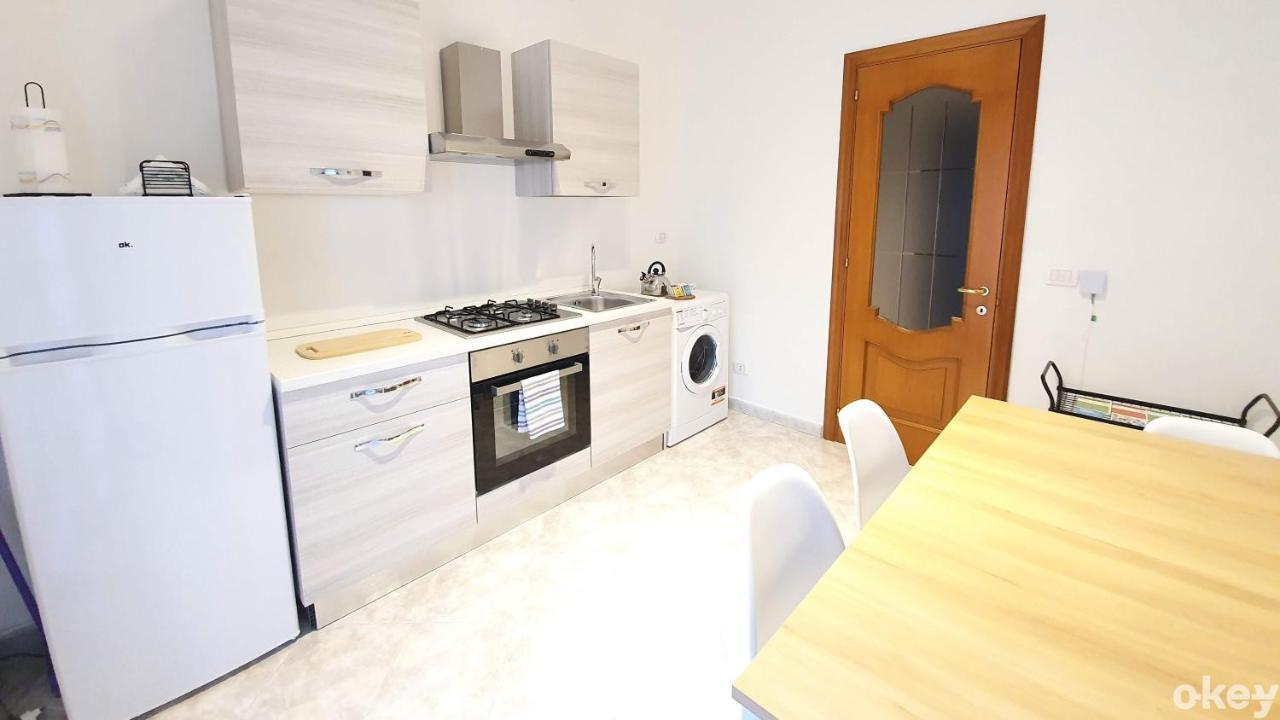 Twin Room Apulia Accommodation - Bari Policlinico Eksteriør billede