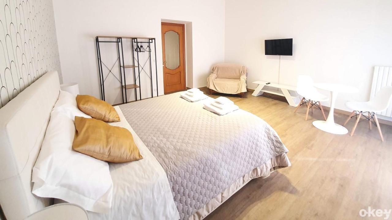 Twin Room Apulia Accommodation - Bari Policlinico Eksteriør billede